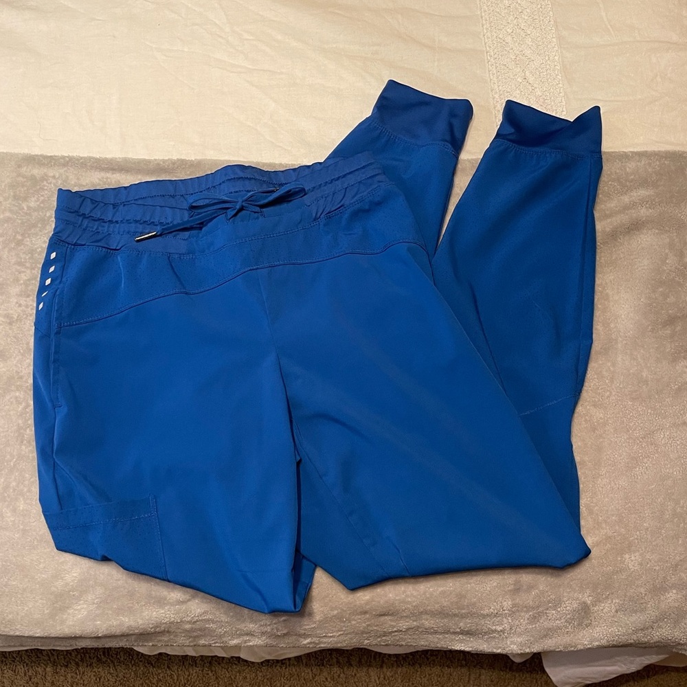Barco jogger scrub pants